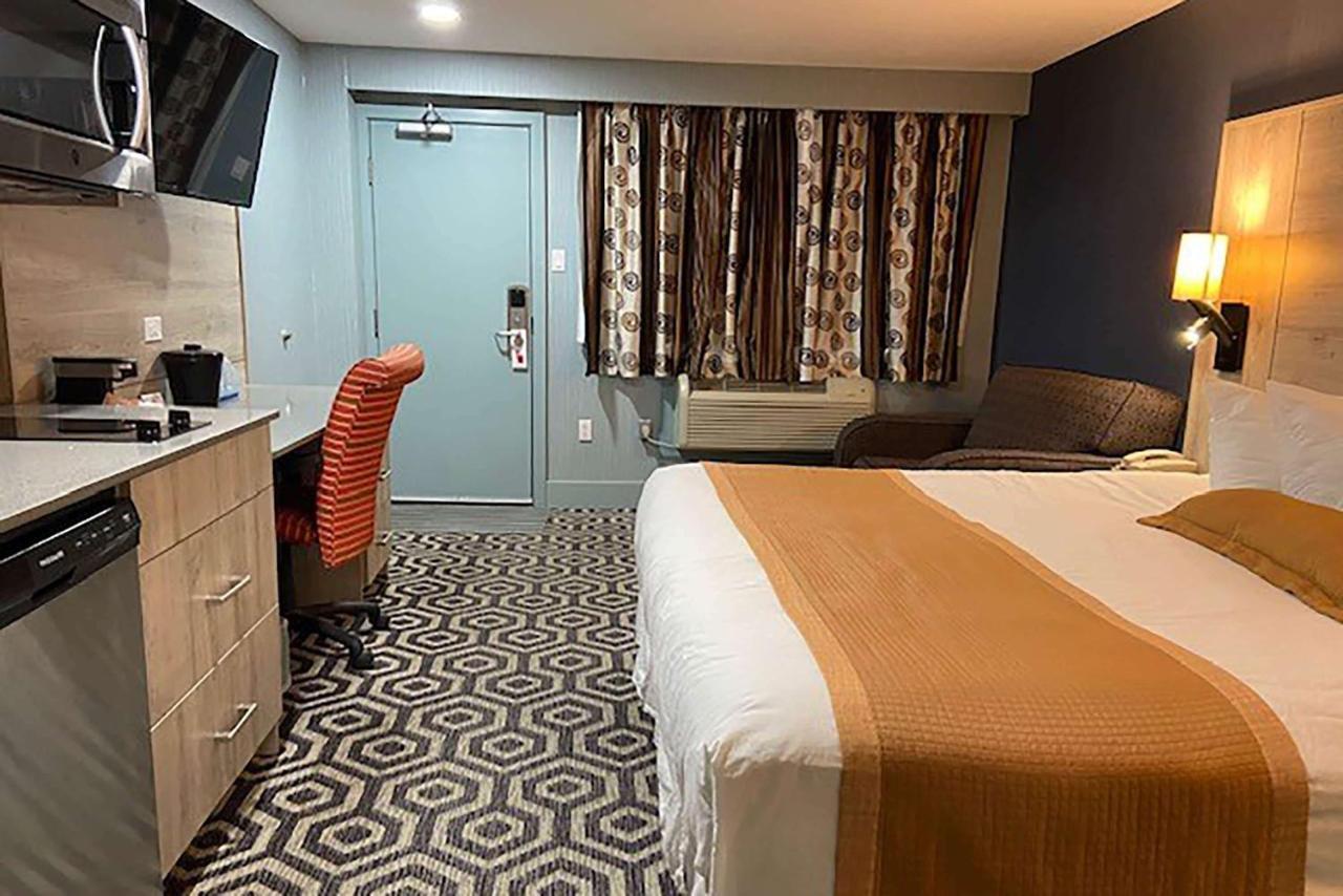 Ramada By Wyndham Medicine Hat Kültér fotó