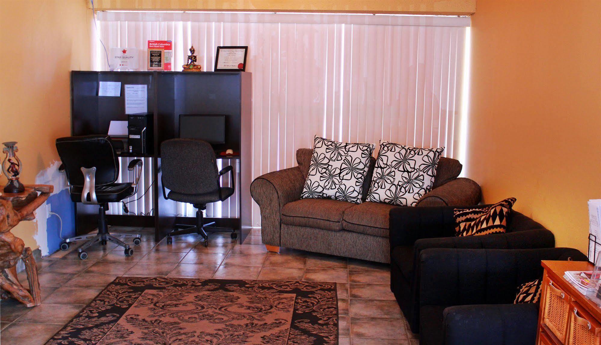 Ramada By Wyndham Medicine Hat Kültér fotó